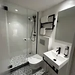 Trendy Canettes Hotel Paris