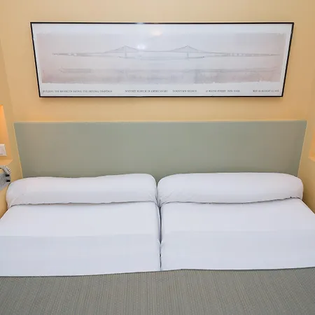 Des Canettes Hotel 3*