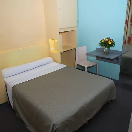 Des Canettes Hotel Paris