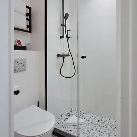 دي كانيت 3* باريس