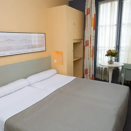 Trendy Canettes 酒店