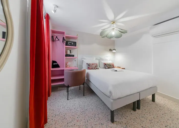 호텔 Trendy Canettes