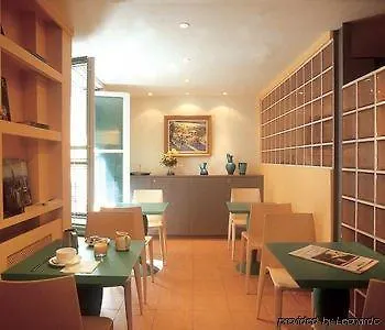 Trendy Canettes 호텔 파리